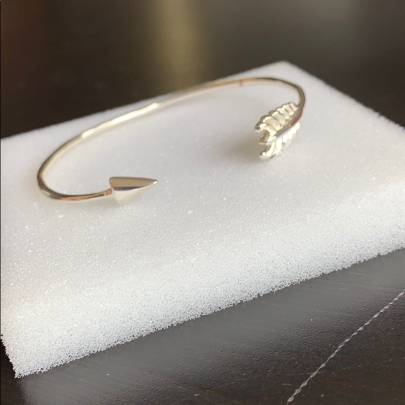 Stella & dot Gilded Arrow Bracelet - Picture 4 of 4